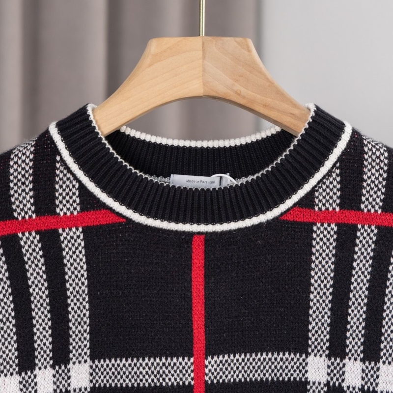 Burberry Sweaters